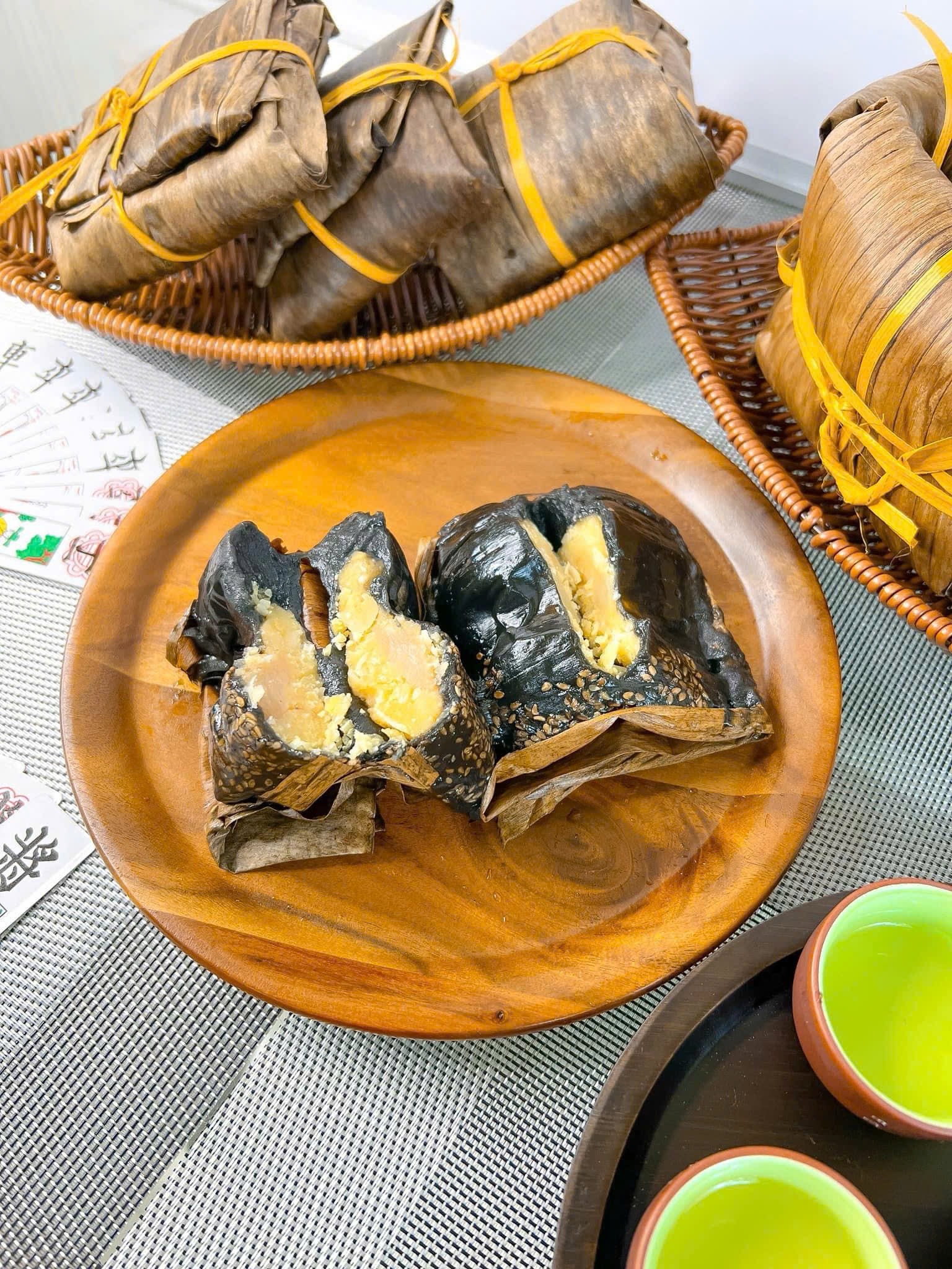 Thành phẩm bánh gai Ngọc Châm dẻo thơm, nhân đậu xanh dừa nạo
